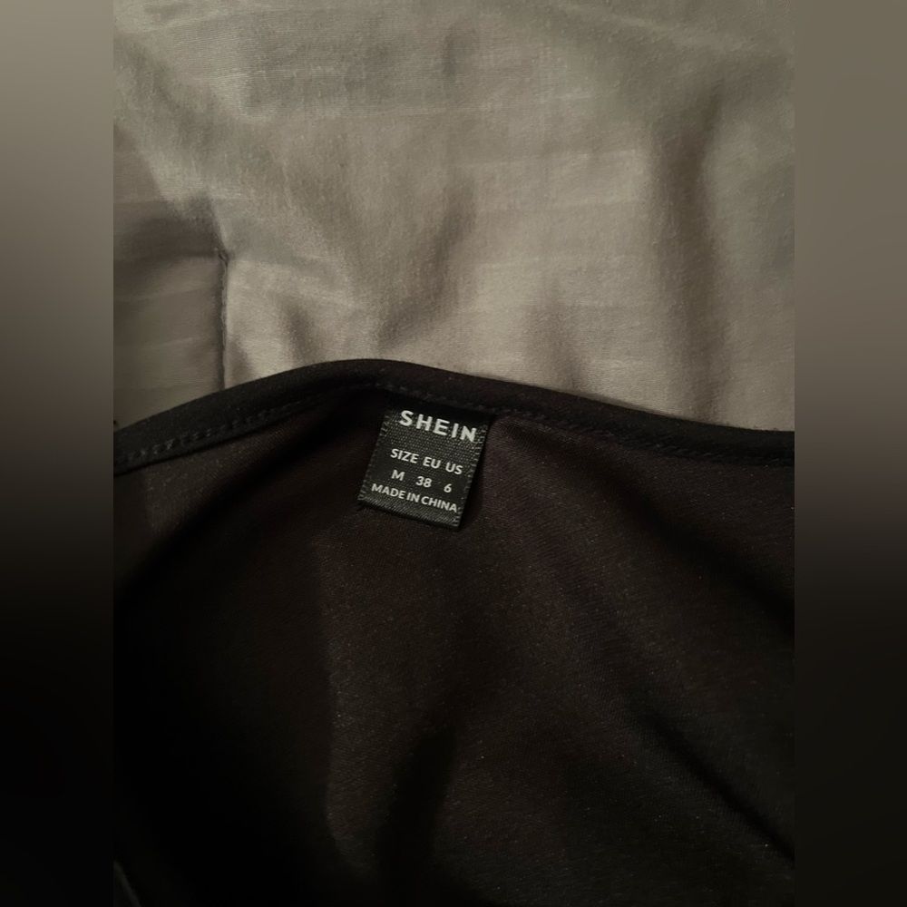 black crop top